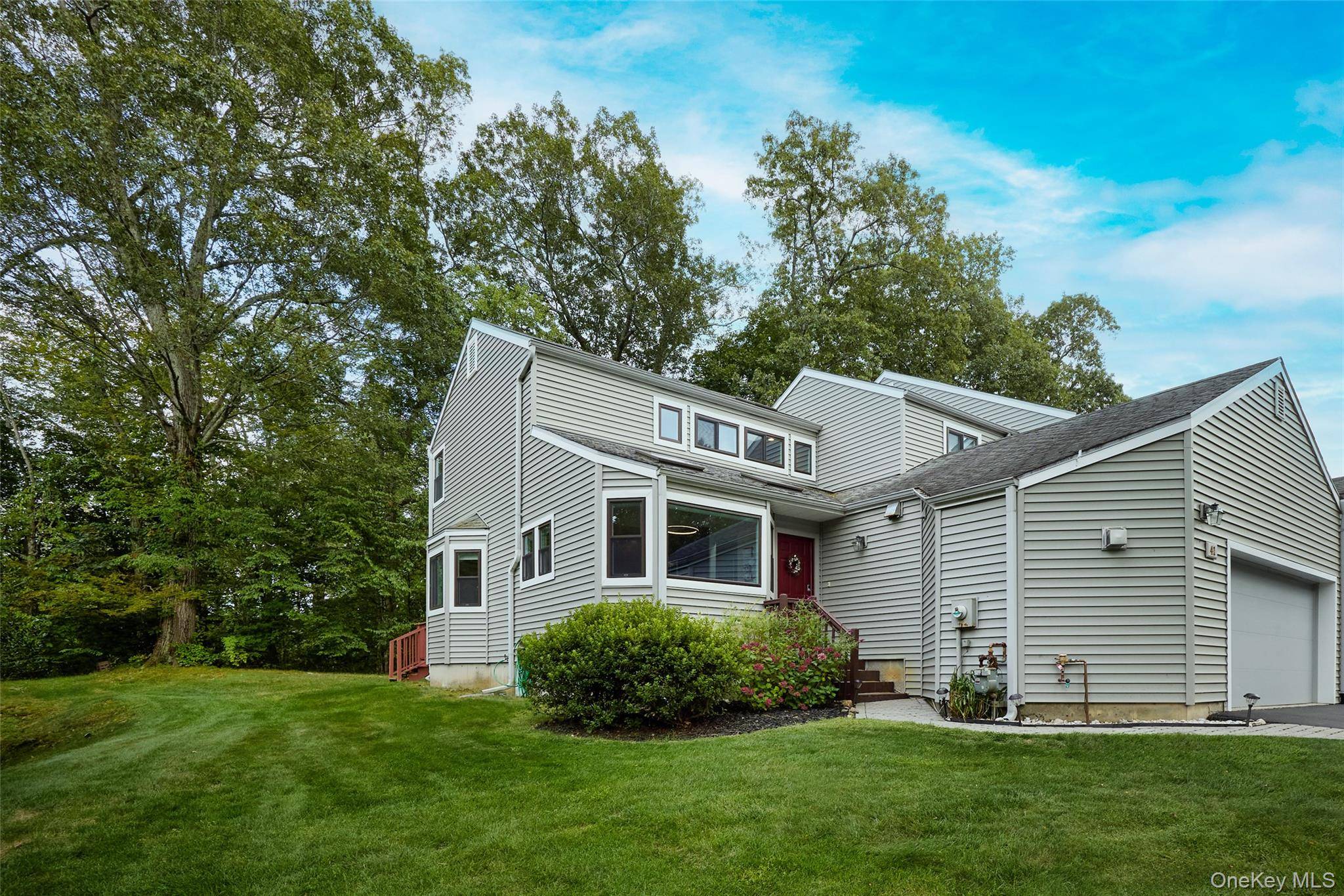 Welcome to this highly sought after Condominium Townhome at Fox Hill !