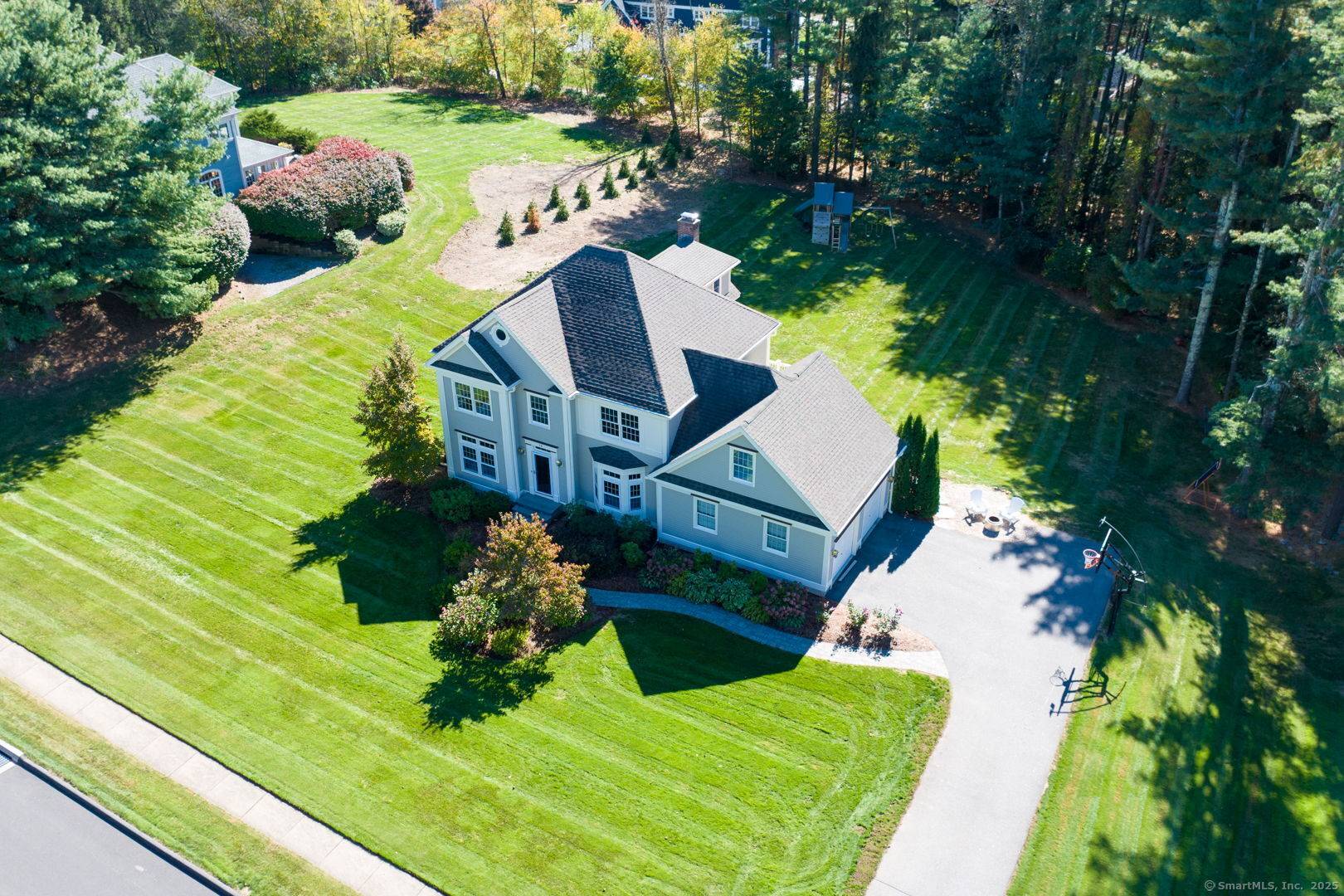 Exceptionally well maintained home in highly desirable Balmoral neighborhood !