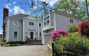 Spend time at this beautifully furnished home directly on a LI Sound tidal inlet the Oneida Audubon Sanctuary.