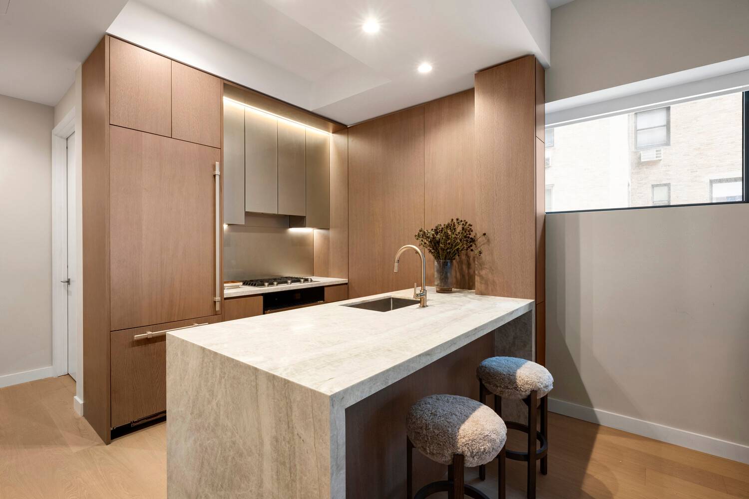 Residence 1005 is a south facing studio with 10'6 ceilings and a well balanced layout defined by thoughtful design.