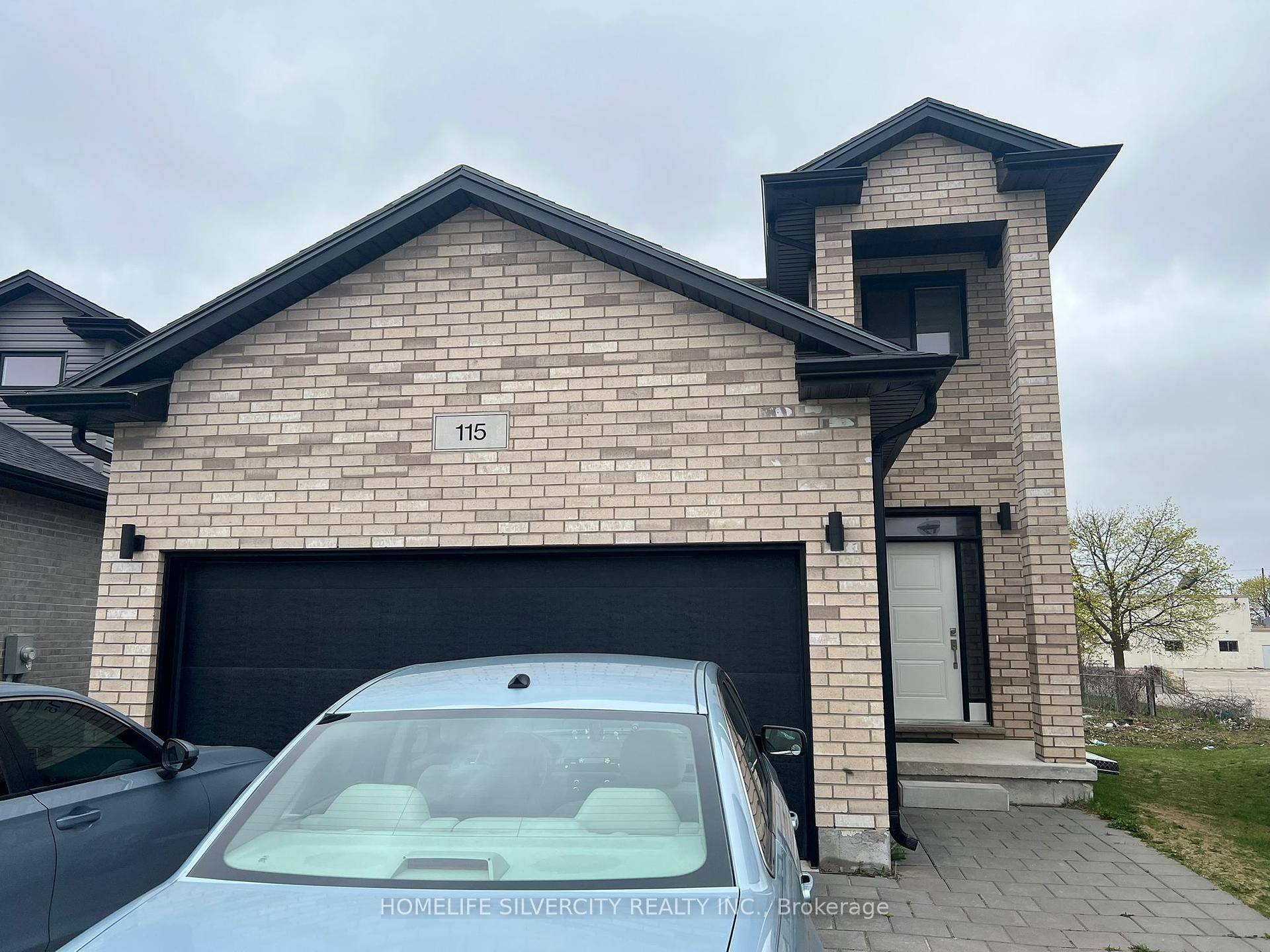 Amazing opportunity to rent beautiful 4 bedroom and 2.