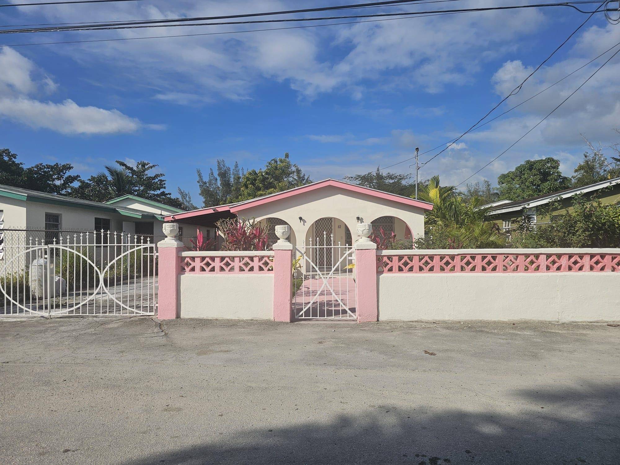 YELLOW ELDER HOPE TOWN Single Family Home New-Providence