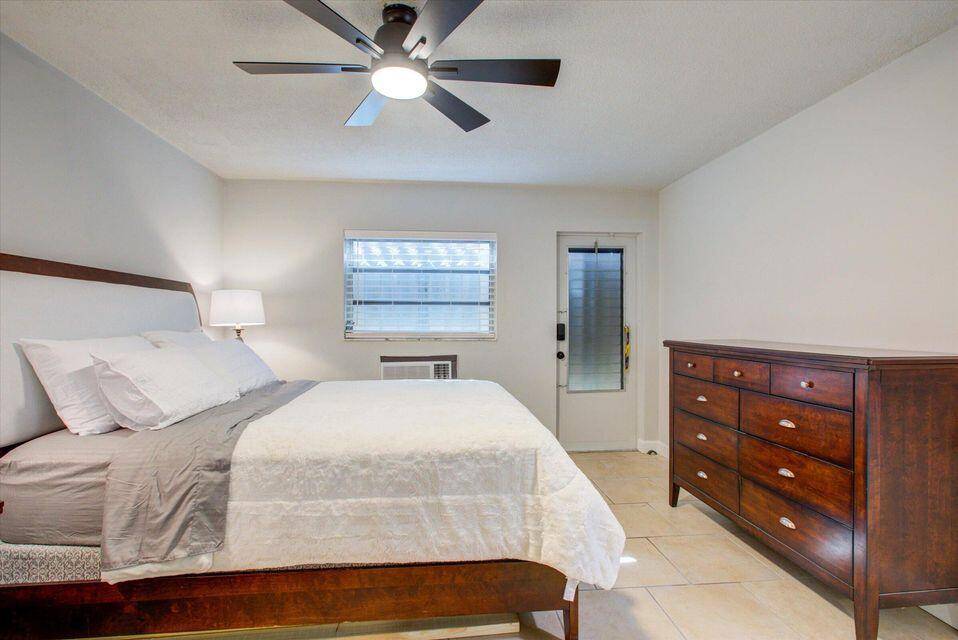Prime 55 location where the next road east is Ocean Drive !