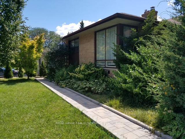 Brand new, beautifully renovated 2 bed, 1.