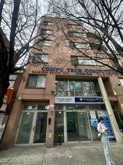 1 BR 1 Bath With Washer amp ; Dryer Condo For Sale, Tax Abatement Until Yr 2033,