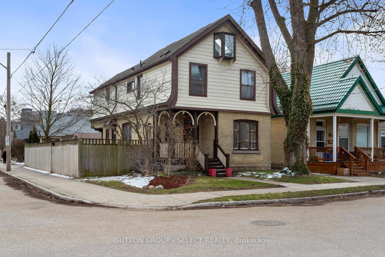 Attention investors, multigenerational families, and savvy homeowners !
