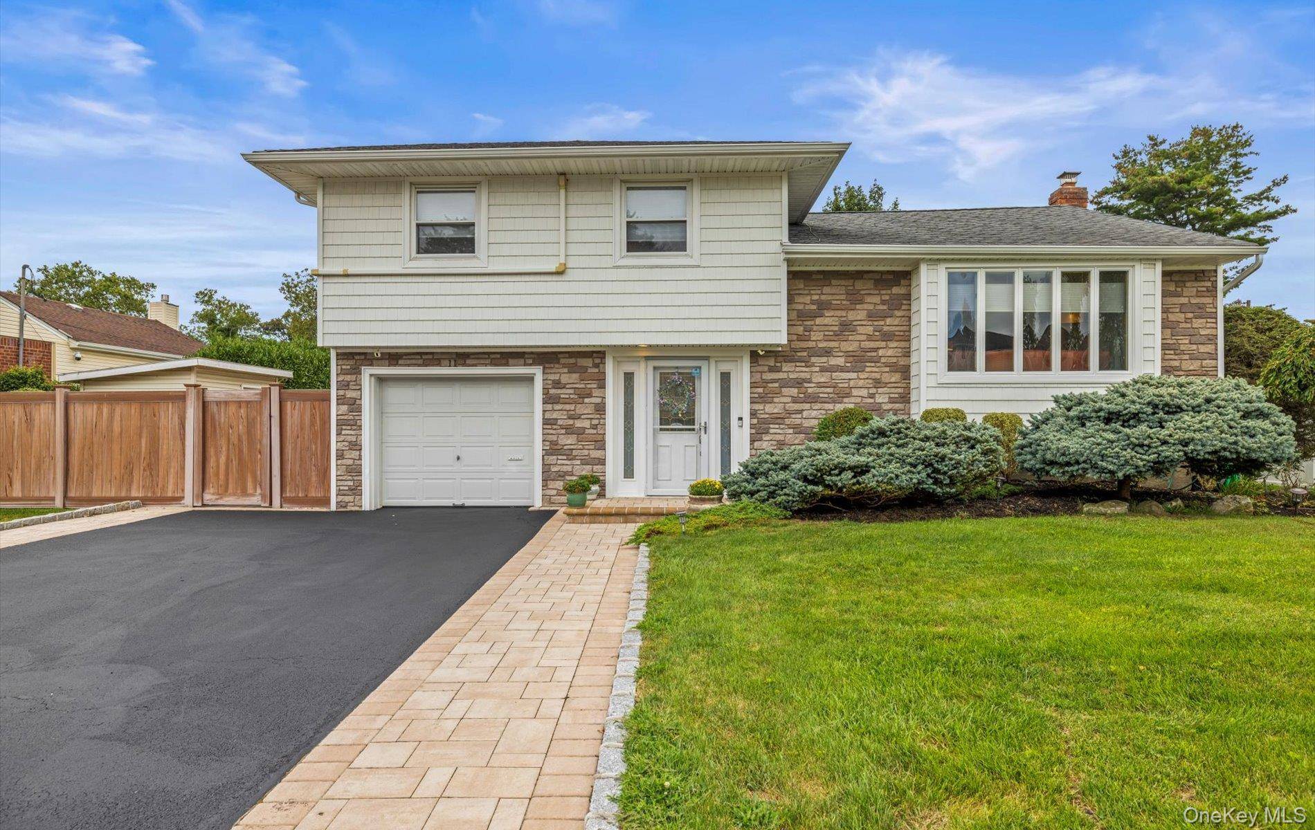 This beautifully maintained 4 bedroom, 2.