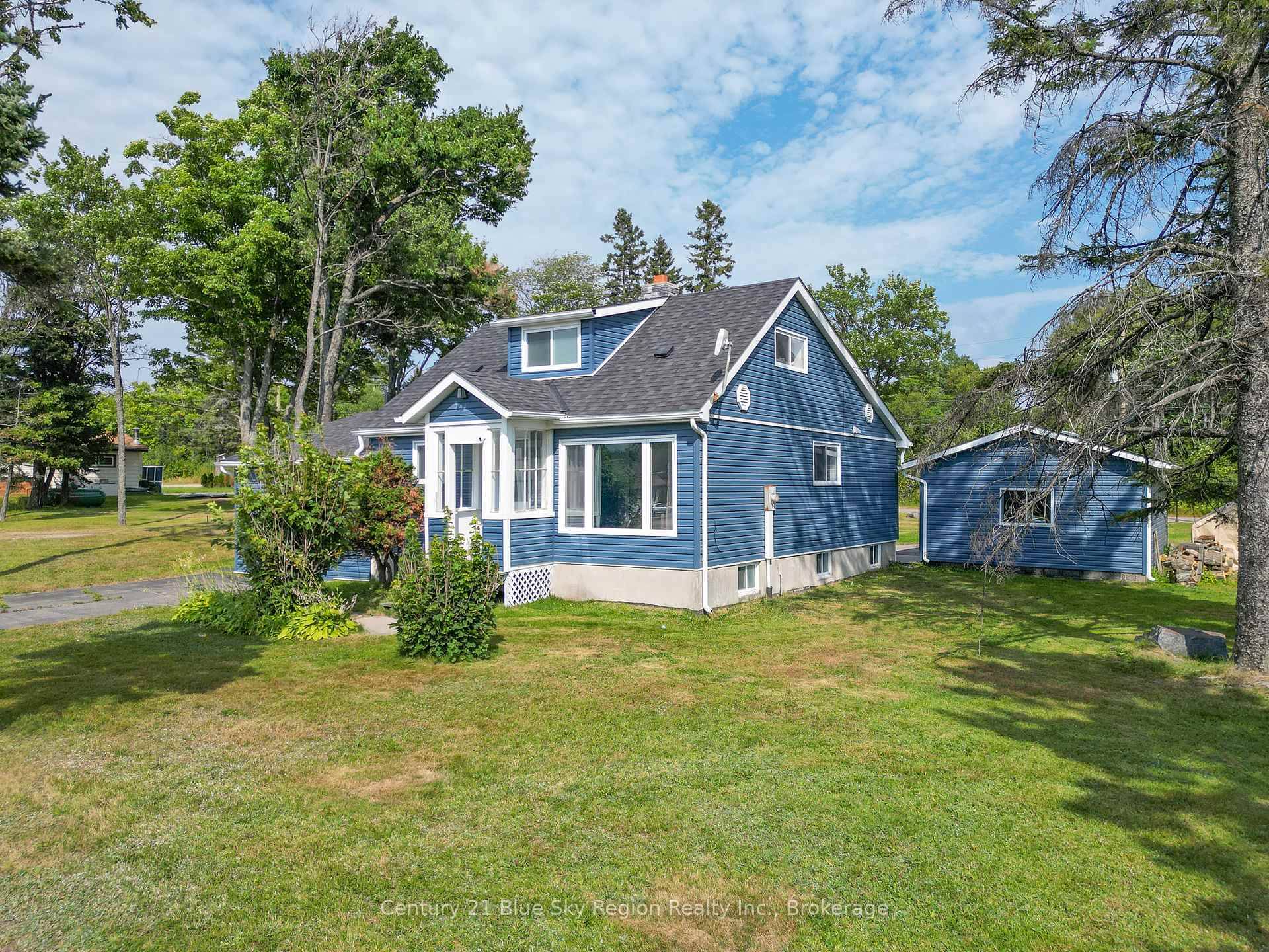 Sitting on just under an acre, this beautifully updated 4 bedroom, 2 bathroom home offers the perfect blend of space, comfort, and modern style.