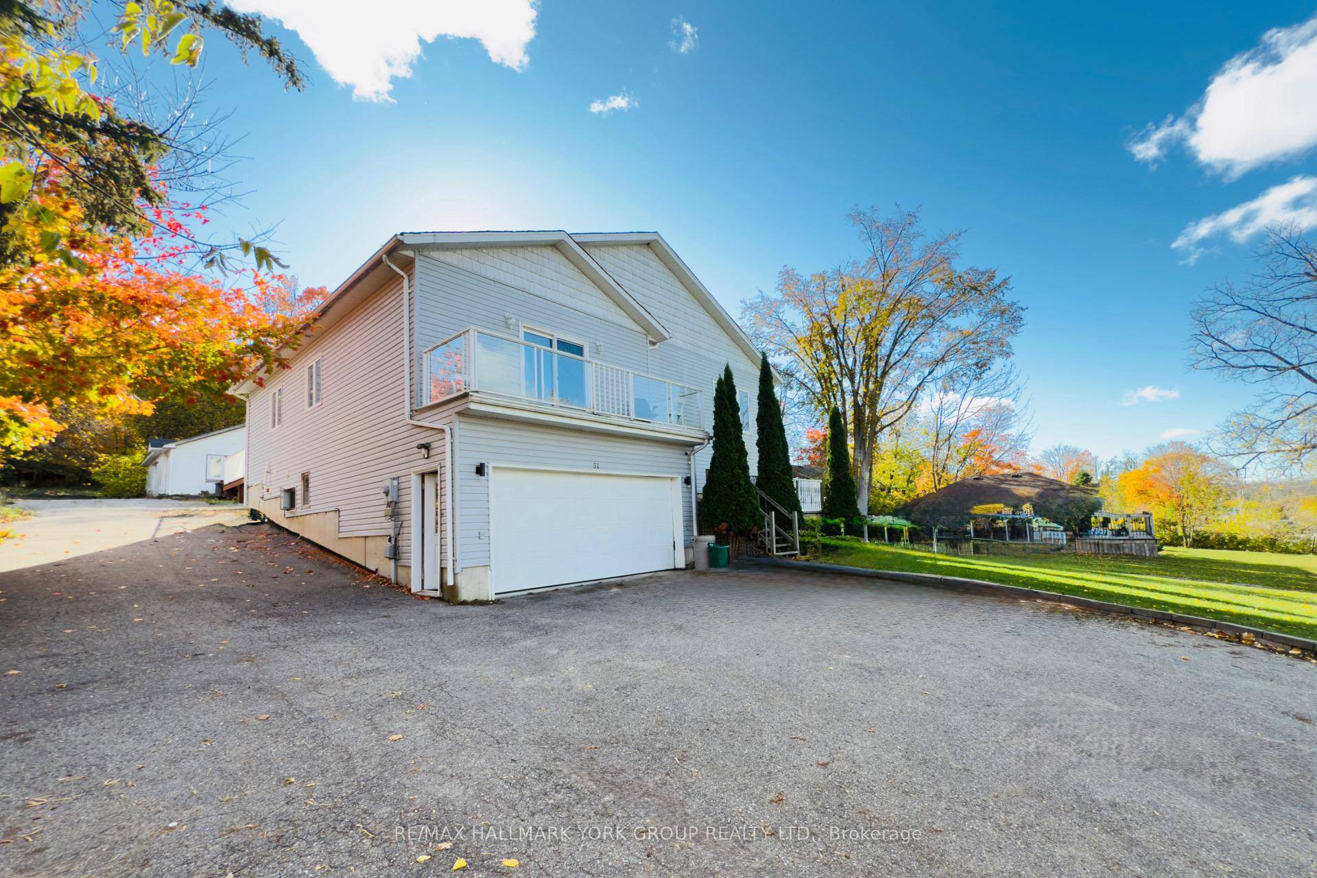 Spacious Living in the Heart of North Barrie !