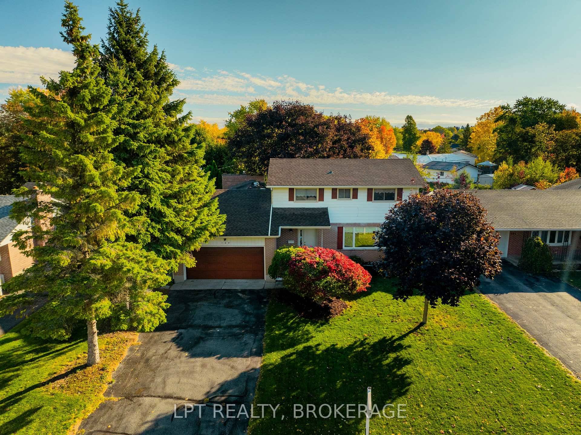 Welcome to your next family home in Kingston's Lakeland acres subdivision.