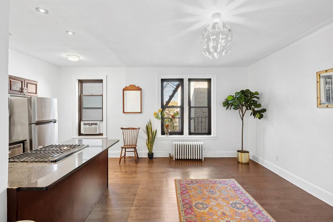 Step into a residence that captures the character of Brooklyn's architectural past while providing today's essential comforts.