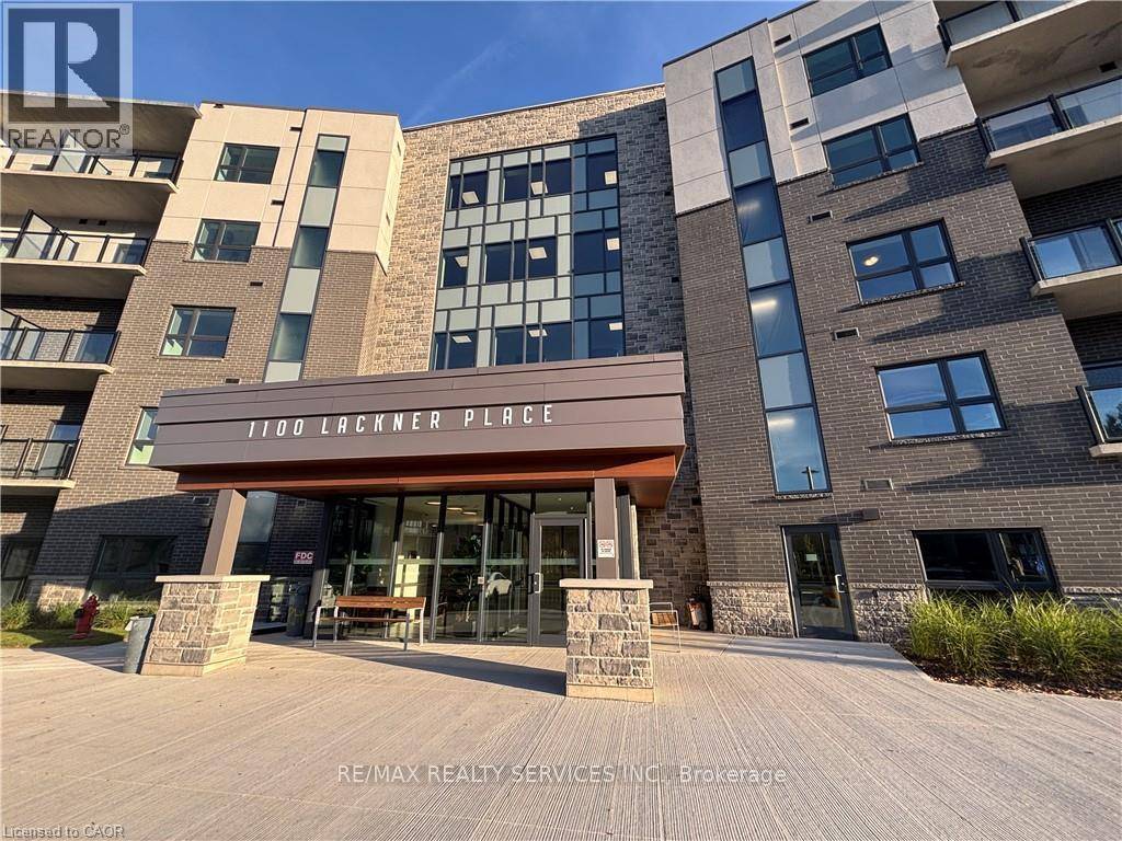 HIGHER FLOOR ONE BEDROOOM.