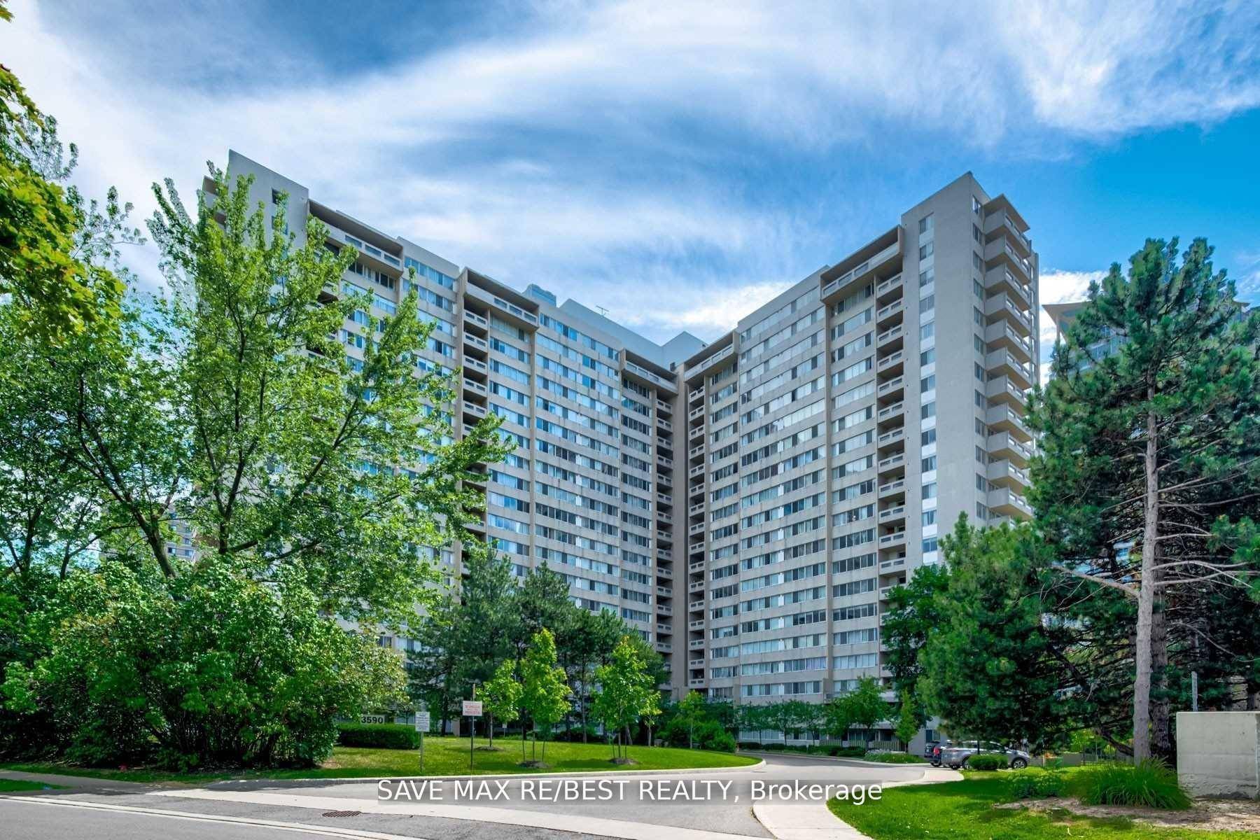 Welcome to this larger than life condo in a well established and highly sought after Mississauga neighbourhood just steps from the upcoming LRT and surrounded by incredible amenities.