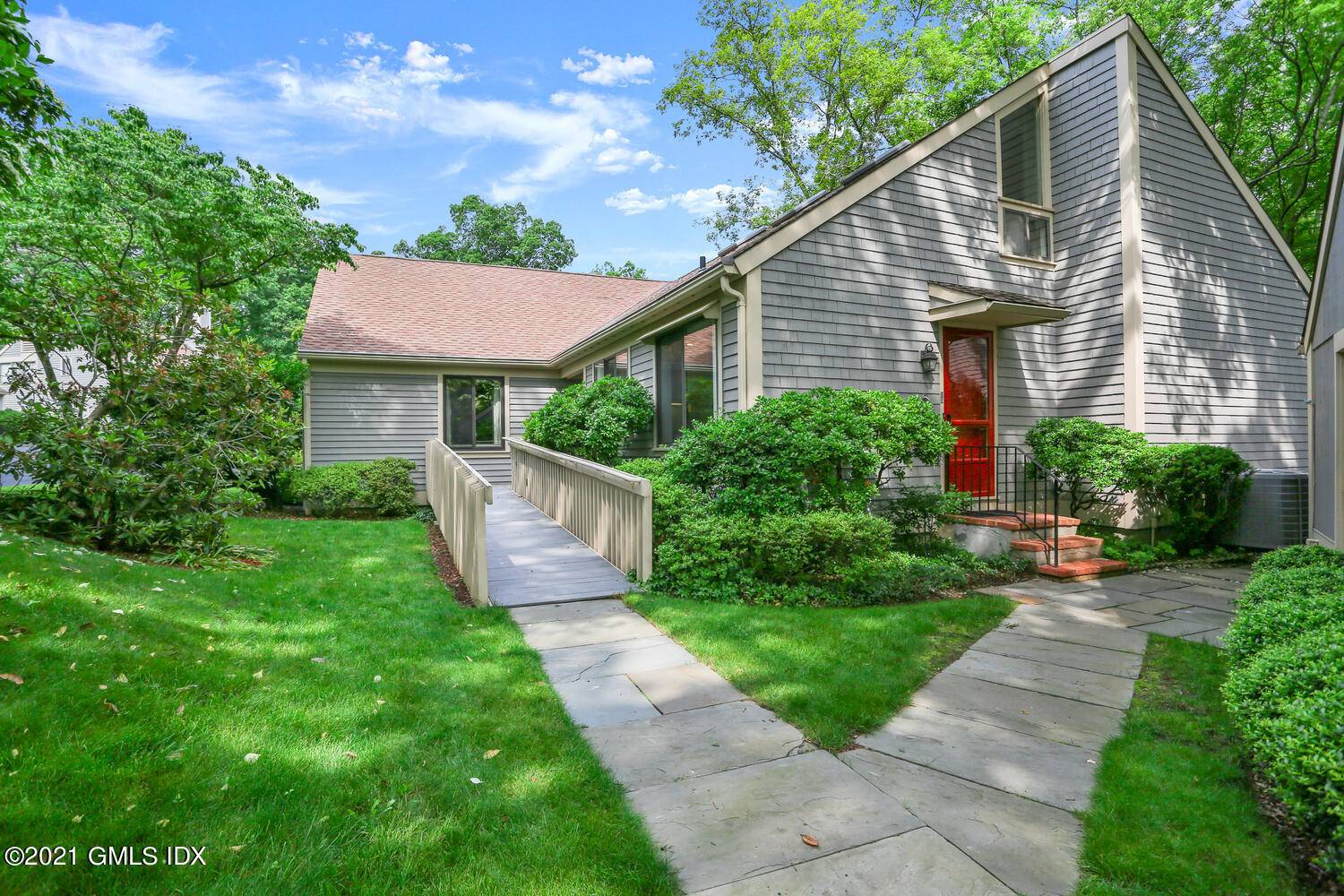 Spacious unit in West Lyon Farm just painted and refurbished is privately situated at the end of a cul de sac, overlooking wooded conservation area.