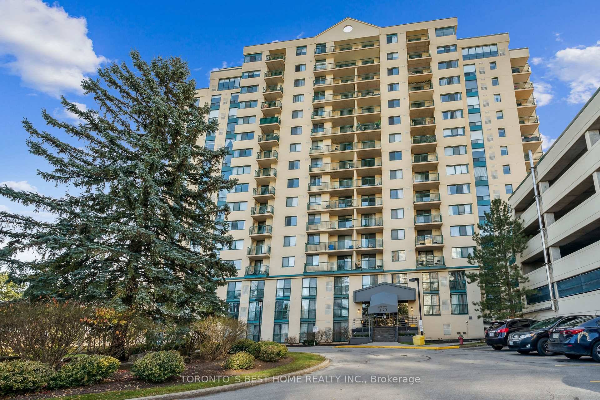 A Spectacular 15th Floor View Overlooking Barrie's Beautiful Waterfront On Kempenfelt Bay !