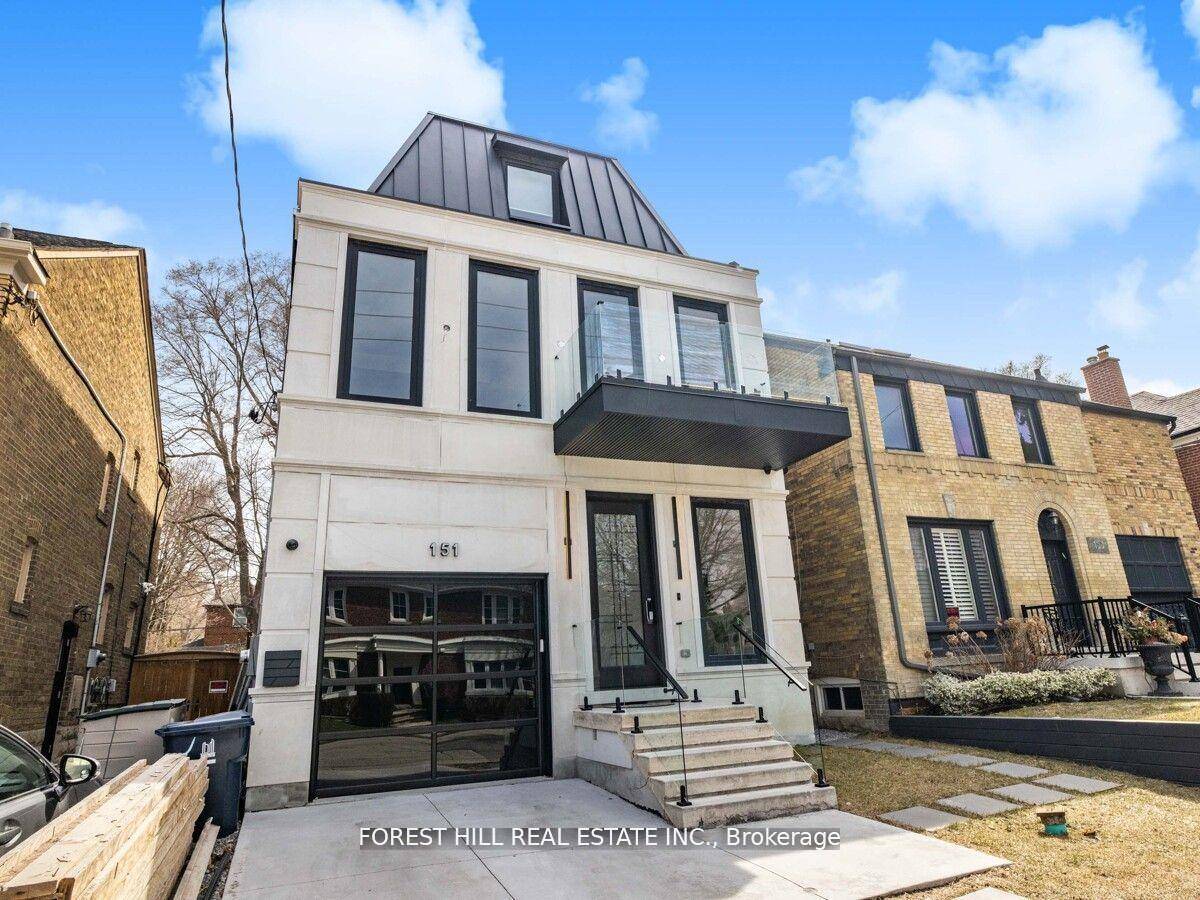 Truly Spectacular Striking amp ; Expansive Living space 3Storey The Home has an ELEVATOR 4 STOPS that reaches all four levels, South Facing Luxuriously Built Your family home in highly ...