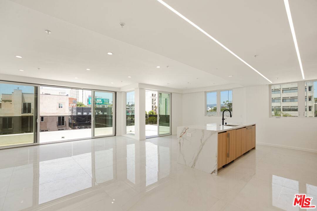 1414  S Beverly Drive Dr 4BR Beverlywood La