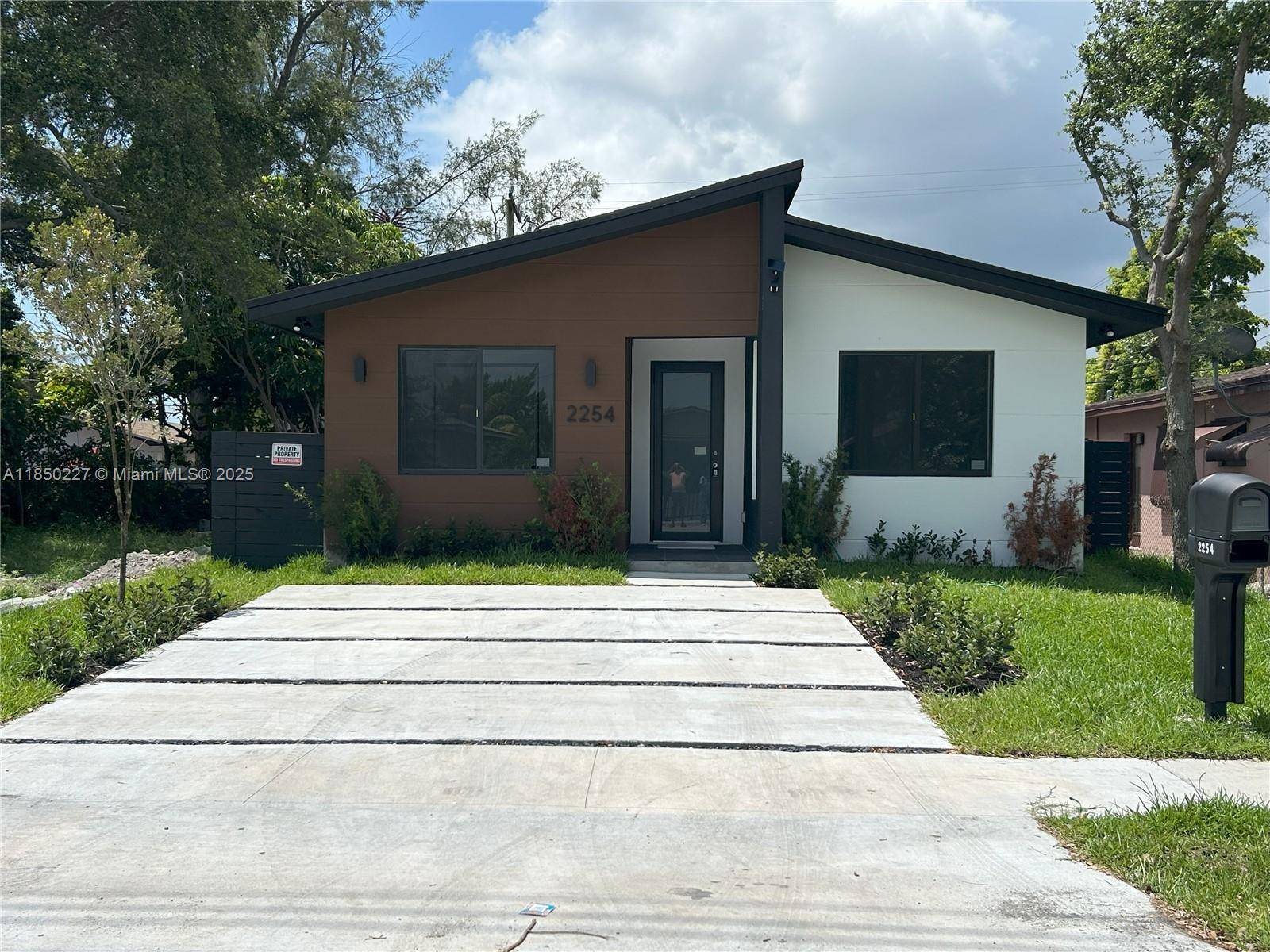 NEW CONSTRUCTION ! This spectacular new property is situated 1 mile to Dania Point, 3 miles to Fort Lauderdale Airport, 3 miles to the beach.