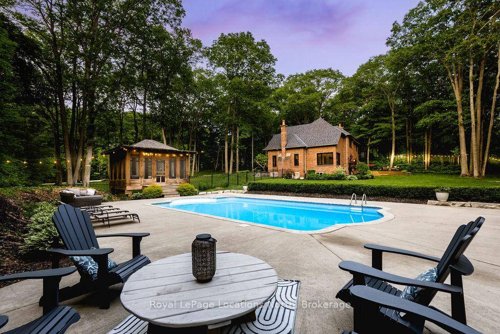 Private Estate Living at Its Finest in Sought after Neighbourhood.