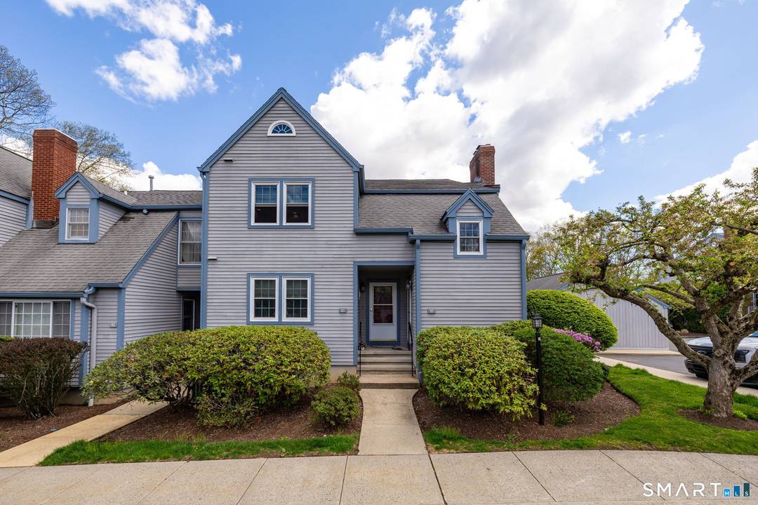 Welcome home to this bright and inviting 2 bedroom, 2 bath ranch style condo in sought after Woodfield Village.