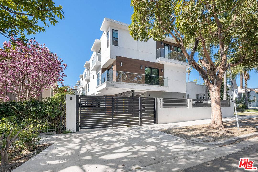 849  N Alta Vista Blvd 4BR Hollywood Hills East La