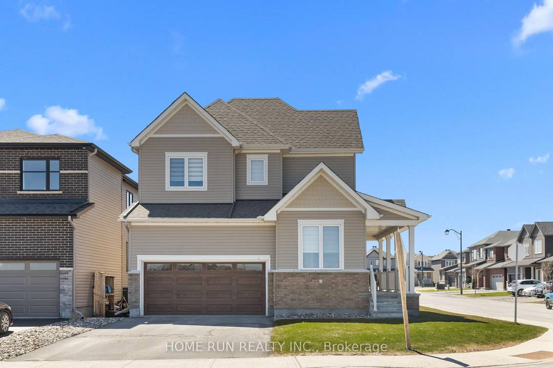 Welcome to 320 Basalt Lane, a stunning Jasper Corner model situated on a desirable corner lot in the family friendly community of Kanata Lakes Arcadia Community.