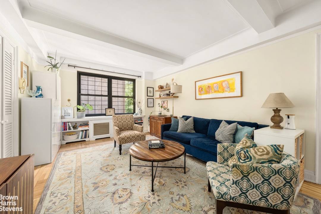 Welcome home to Apt 2G, a spacious 1 bed 1 bath co op in prime Upper East Side !