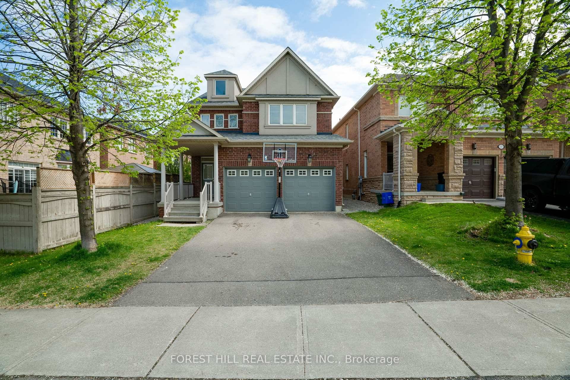 Spacious 4 Bed, 4 Bath Home with Open Concept Living and No Direct Rear Neighbours !