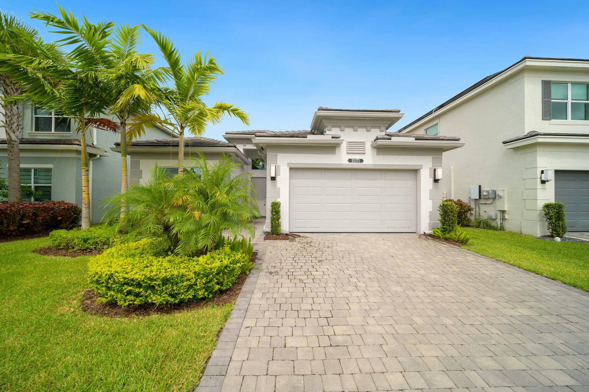 127969 ; Stunning Single Family Home for Rent !