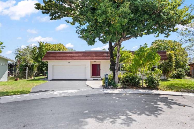 Opportunity meets location at this wonderful property in Davie.