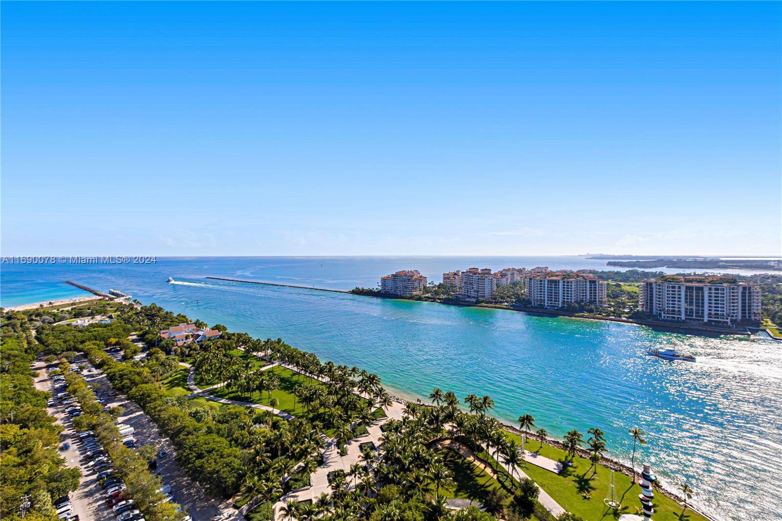 PROFESSIONALLY DESIGNED RESIDENCE ON A HIGH FLOOR AT APOGEE WITH STUNNING VIEWS OF THE SEA amp ; SKYLINE AT THE POINT OF THE SOUTH OF 5TH NEIGHBORHOOD !