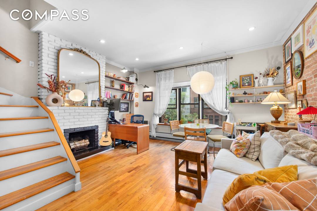 Upper West Side South Facing Duplex Highlights Location Quiet, tree lined brownstone block in the coveted Upper West Side Orientation South facing duplex filled with natural sunlight Layout 1 bedroom, ...