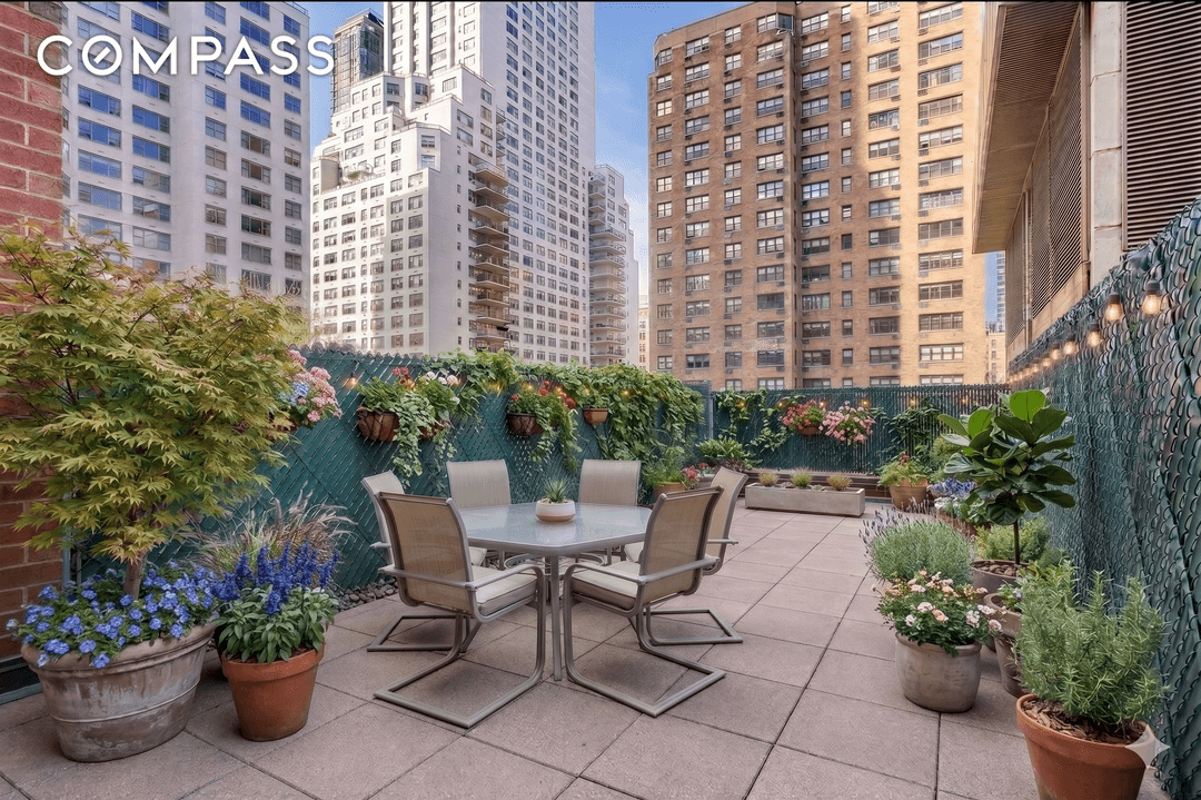 Elegant 1 Bedroom with incredibly Rare Massive Private Terrace in Prime Lenox Hill Welcome to this exceptional 1 bedroom, 1 bathroom residence at 301 East 62nd Street, perfectly situated in ...