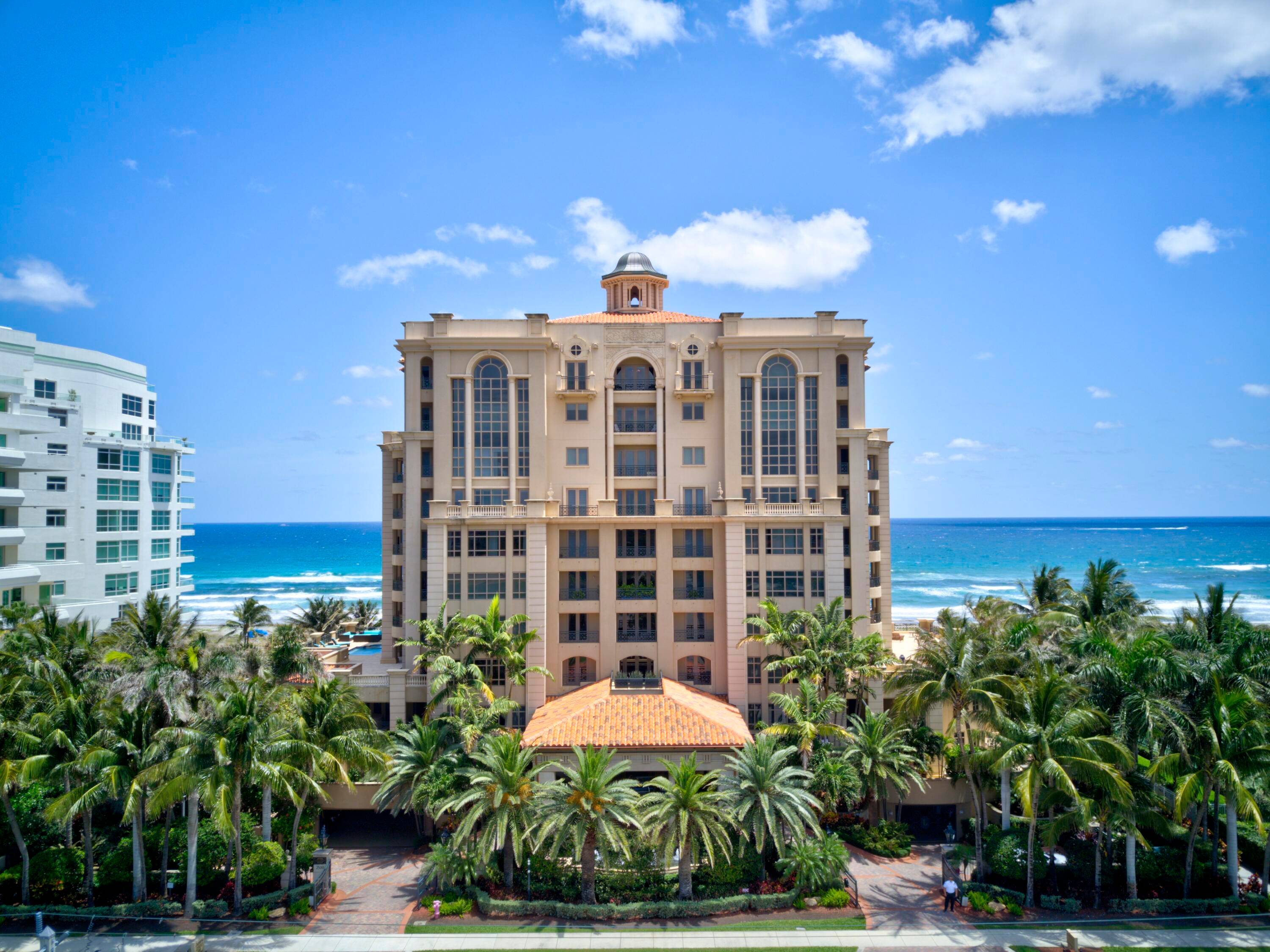 Elegance and privacy await you in this one of a kind condominium at the prestigious Luxuria.