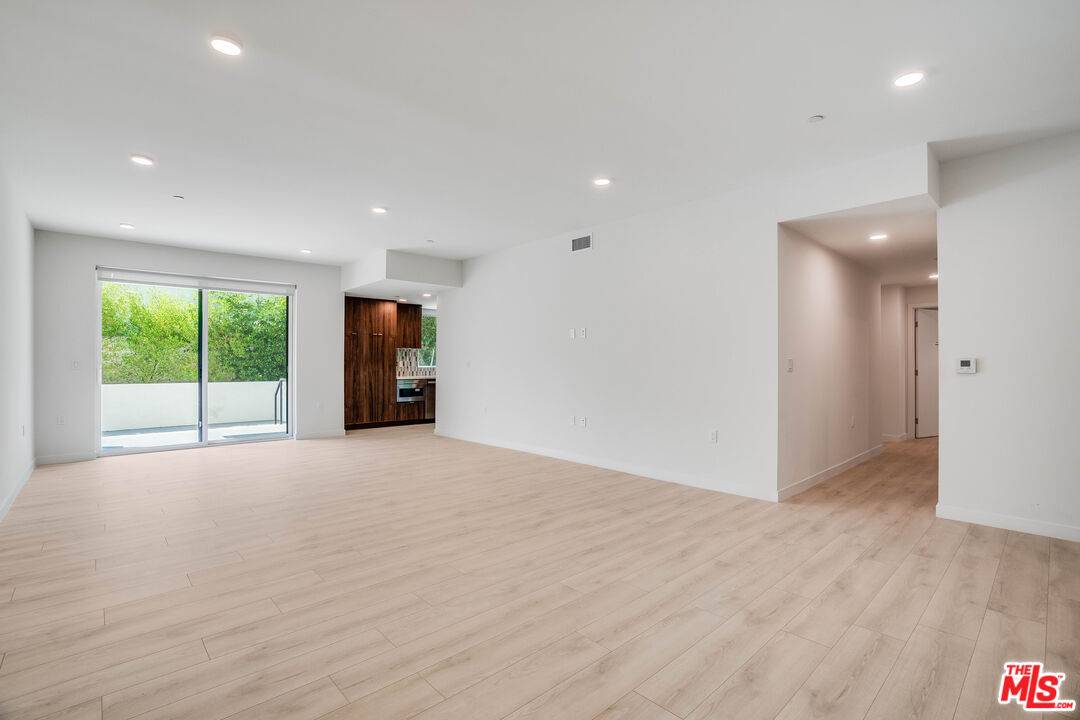 1021 S Shenandoah St 3BR Beverlywood La
