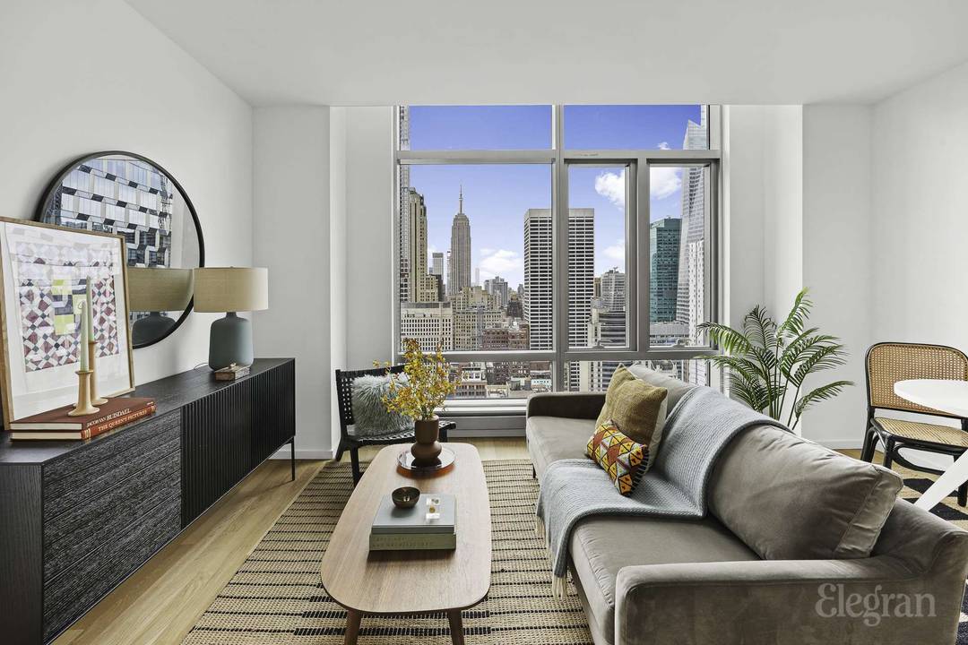 LL SHOWINGS INCLUDING OPEN HOUSES ARE BY APPOINTMENT ONLY.