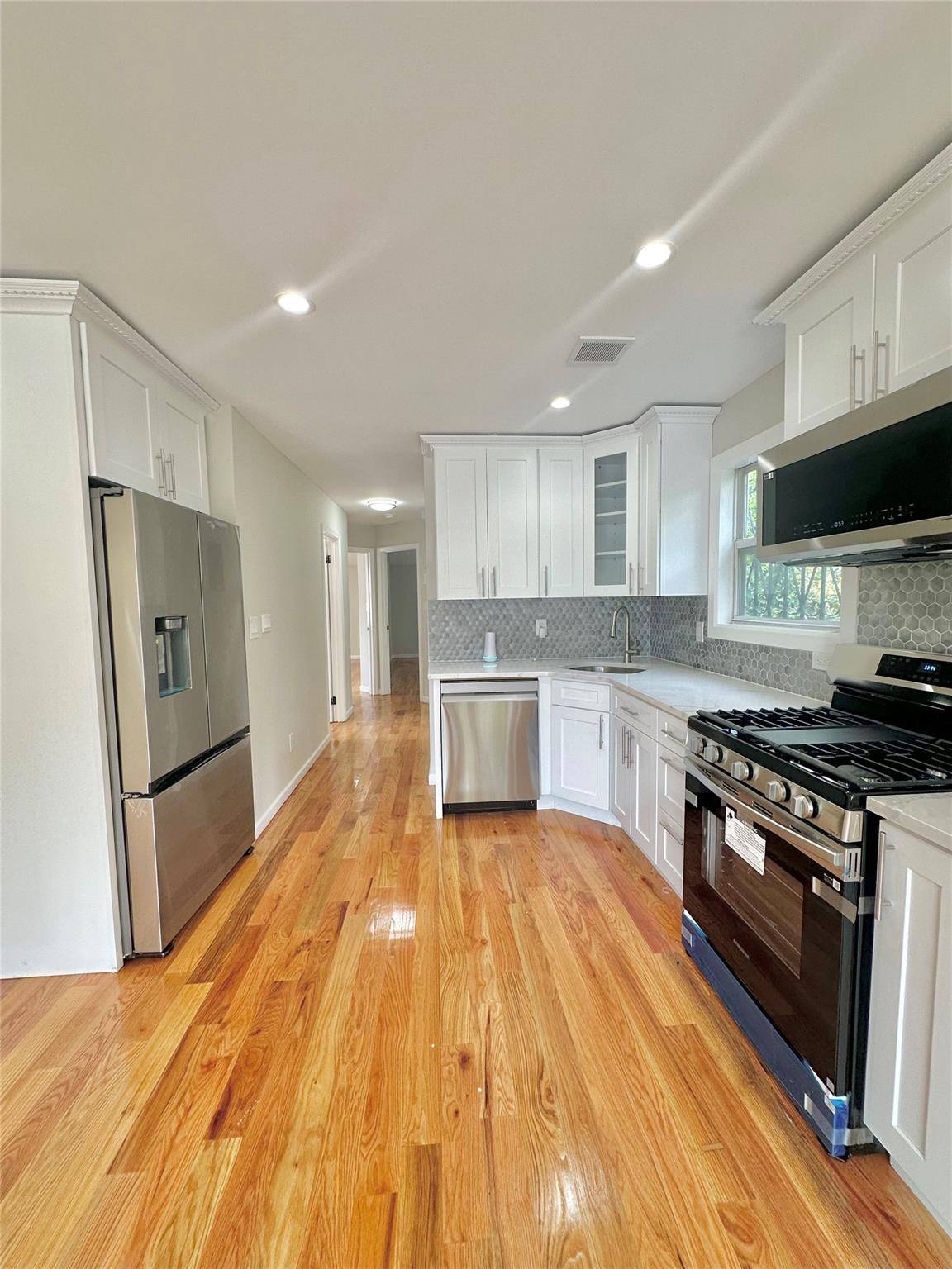Welcome to this beautifully renovated 3 bedroom, 1 bath unit located in the peaceful and residential neighborhood of Springfield Gardens, Queens.