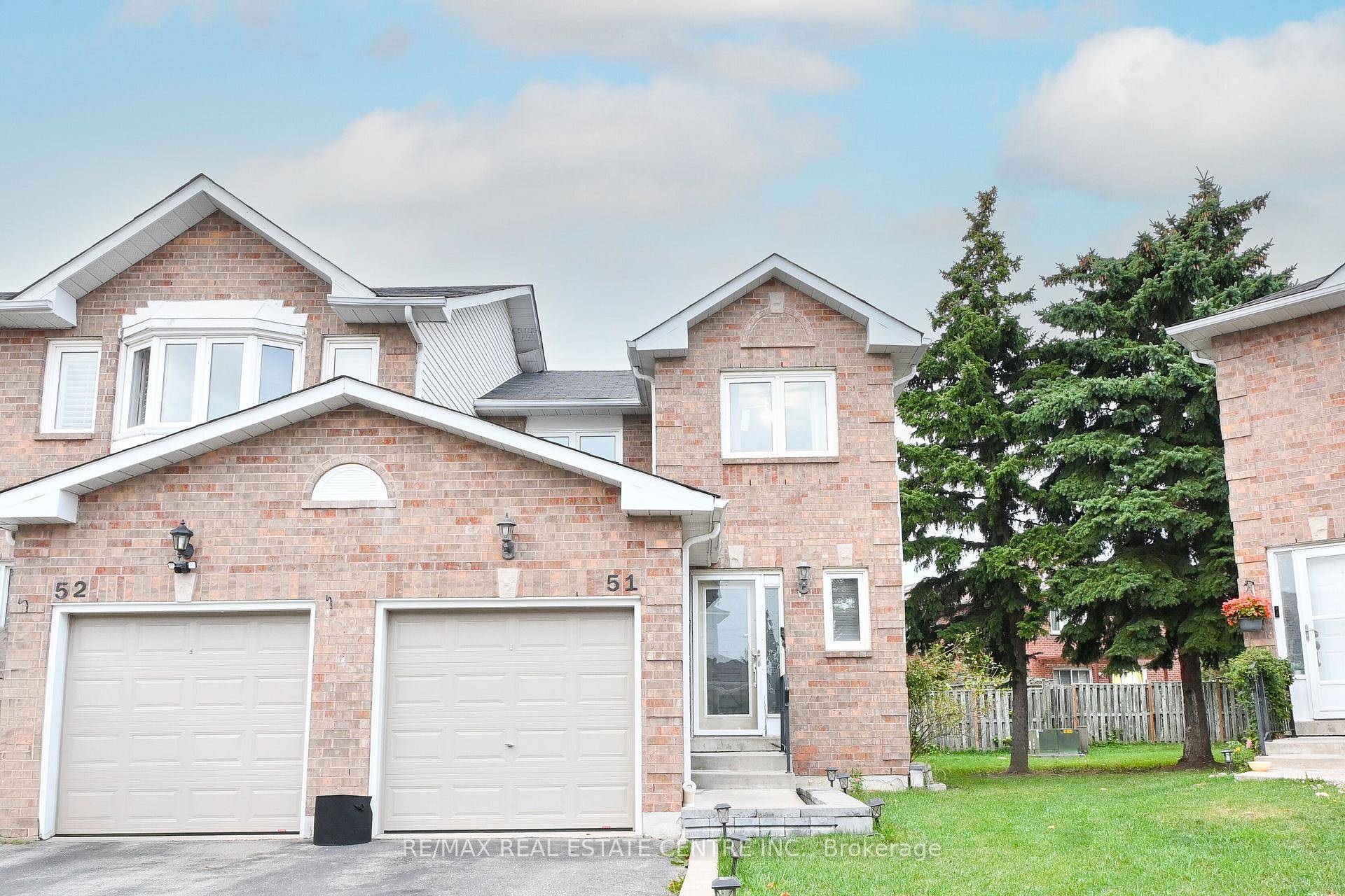 Gorgeous and well maintained 3 bedroom, 1.