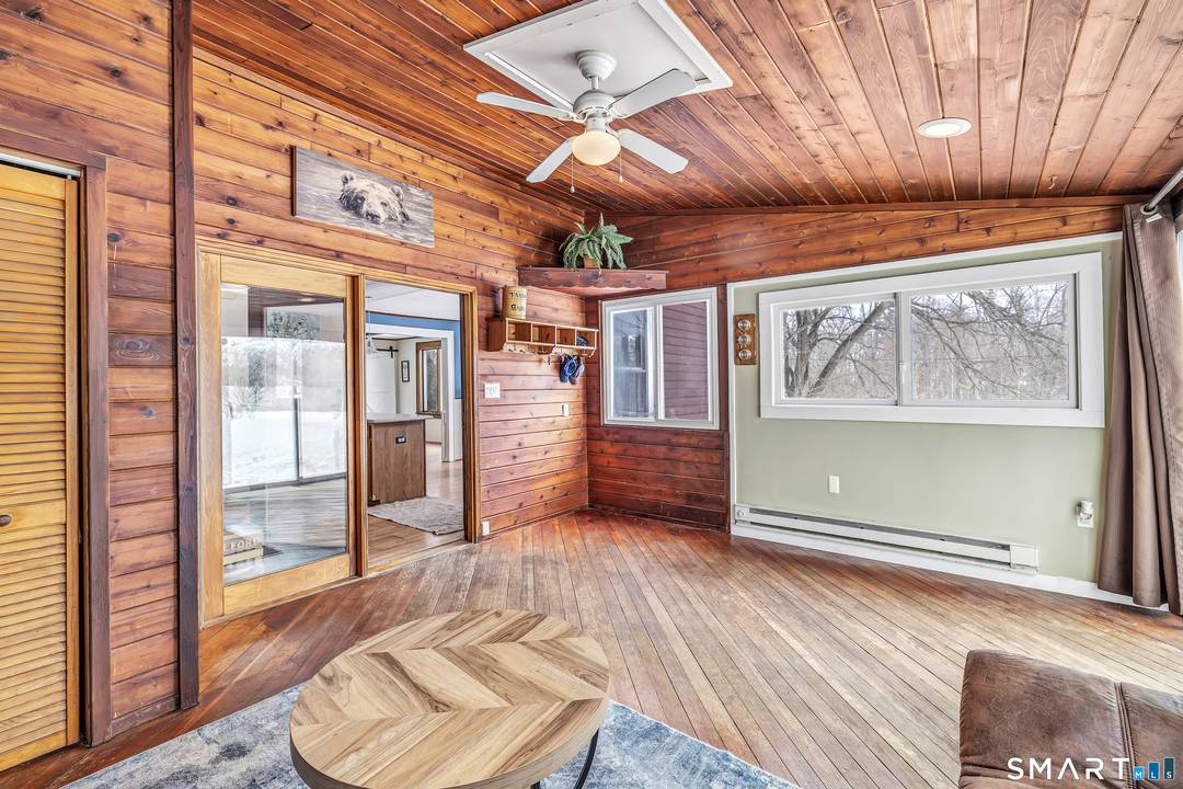 Welcome to 699 Daniels Farm Road, Trumbull, CT.