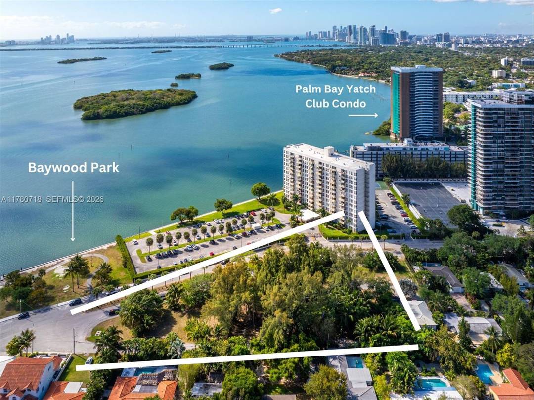 PRIME LOCATION. 8 eight RESIDENTIAL VACANT LOTS, some with bay views, across the street from Baywood Park.