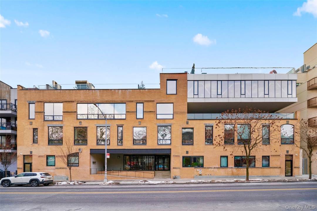 The Milk Factory Condominiums is a beautifully designed four story building with 32 thoughtfully converted units, completed in 2019.