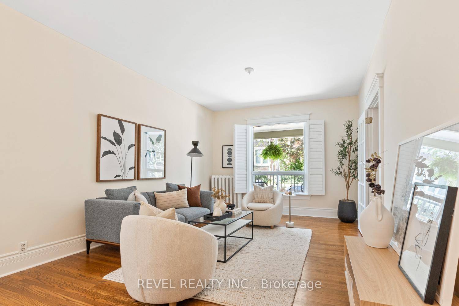 From morning coffee in the sunroom to evenings under the stars, this home was made for life's best moments.