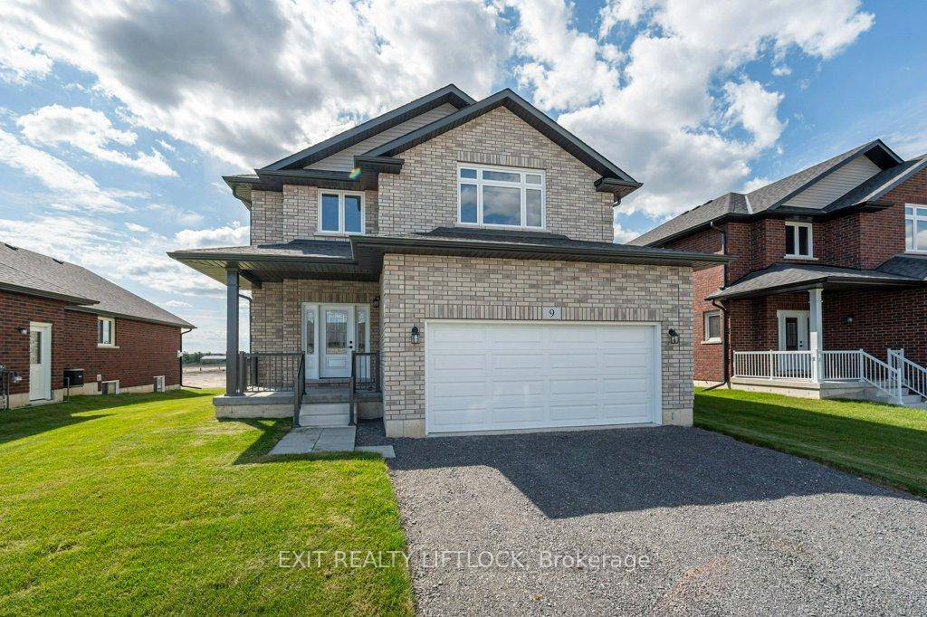 Welcome to 9 Keeler Court in the quiet community of Norwood, just 25 minutes east of Peterborough.