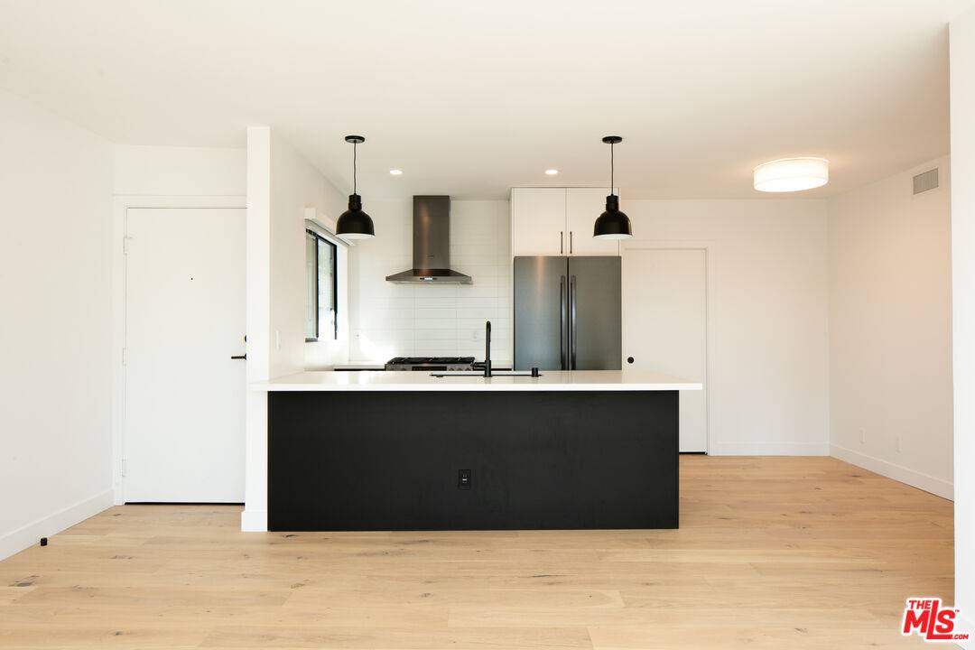 2811 3rd St 2BR Santa Monica La
