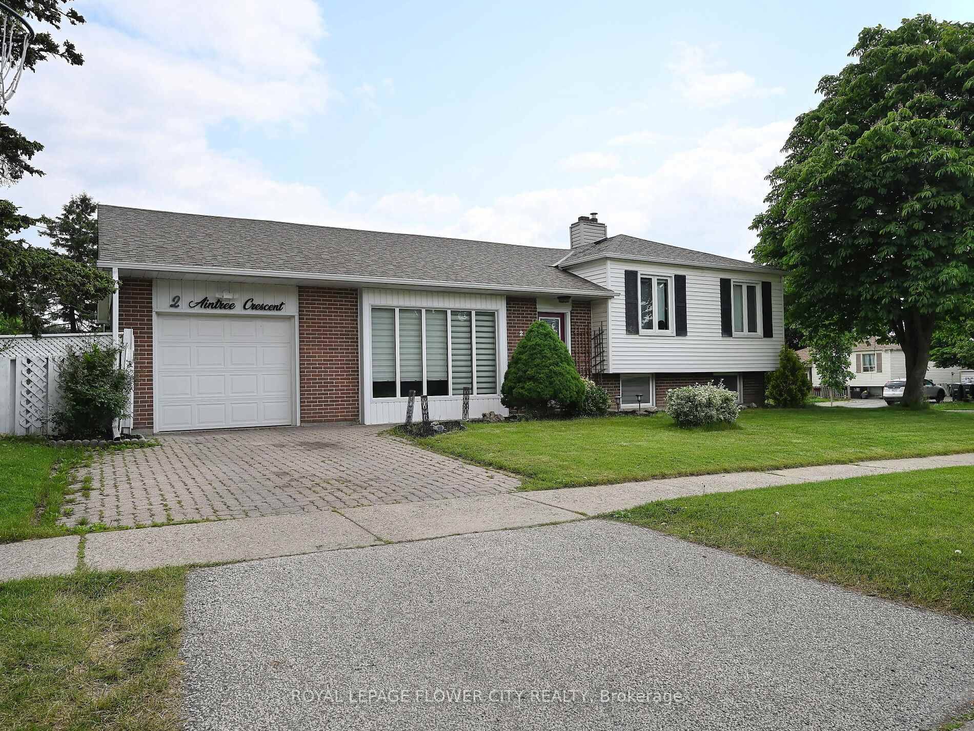 Corner Lot Welcome to the Quiet, Sought After Avondale Neighborhood in Bramalea !