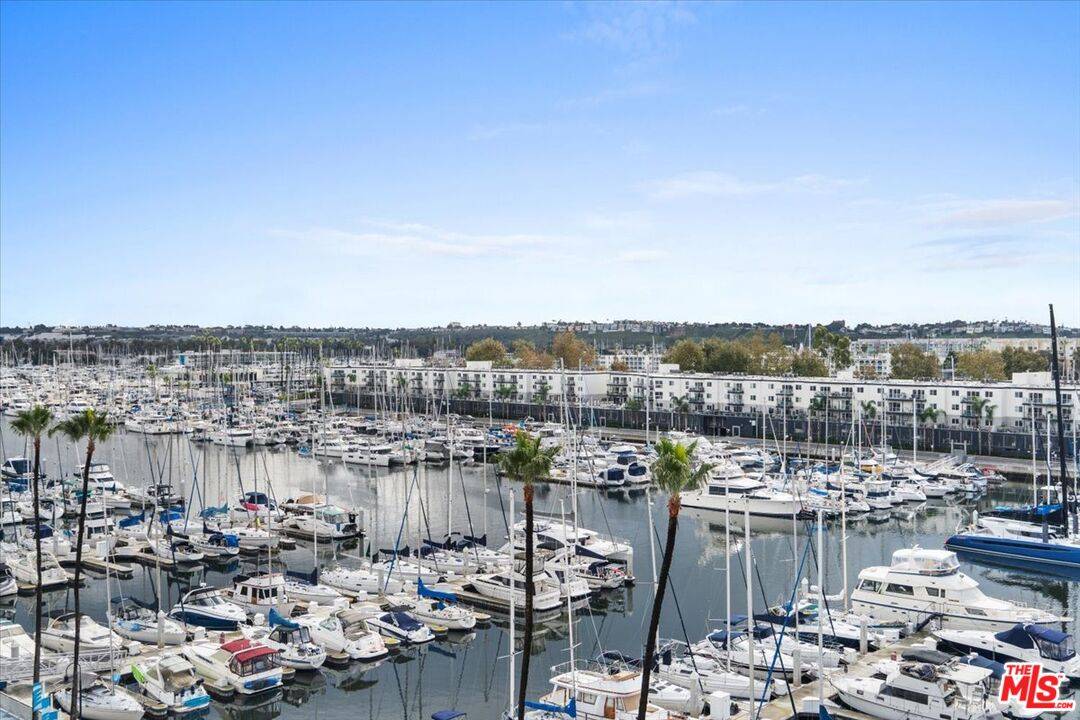 4267 Marina City DR 1BR Marina Del Rey La