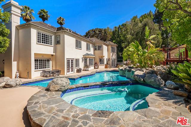 14132   Beresford Rd Beverly Hills Post Office | B.H.P.O. LA