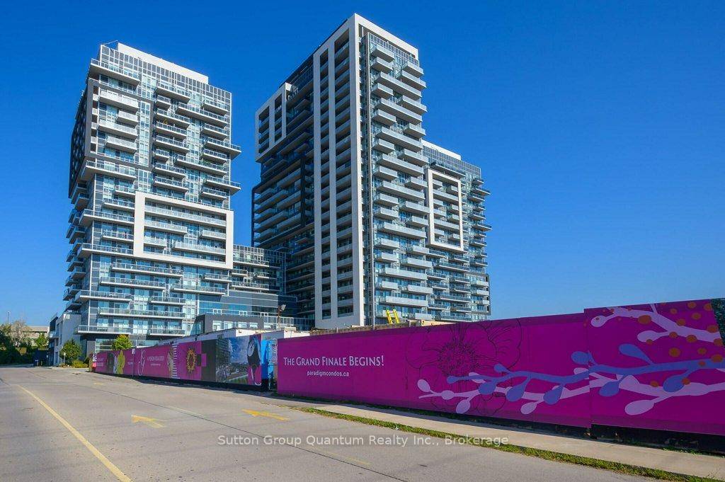 Welcome to Your Dream Condo in a Prime Location !