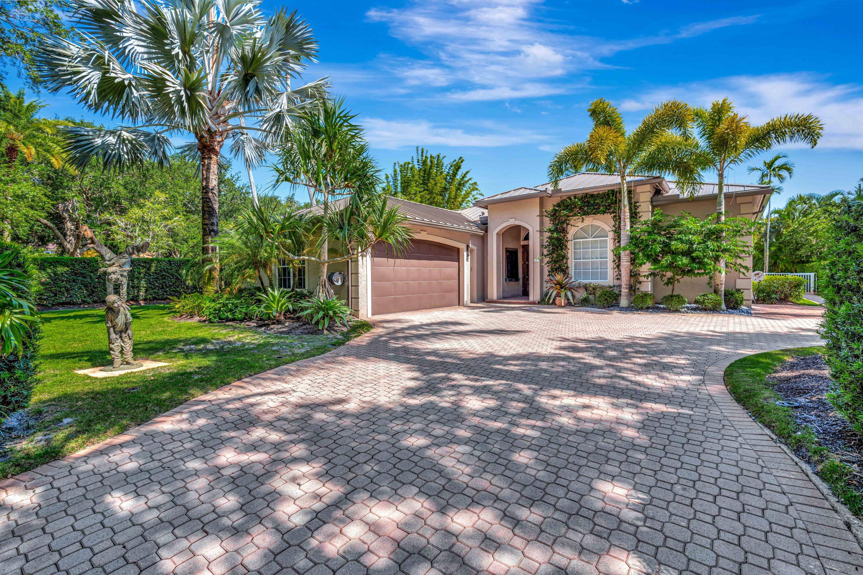 If you're looking for the perfect opportunity to join residents of the premier Platinum ranked yacht country club in South Florida, this move in ready single family home is it ...