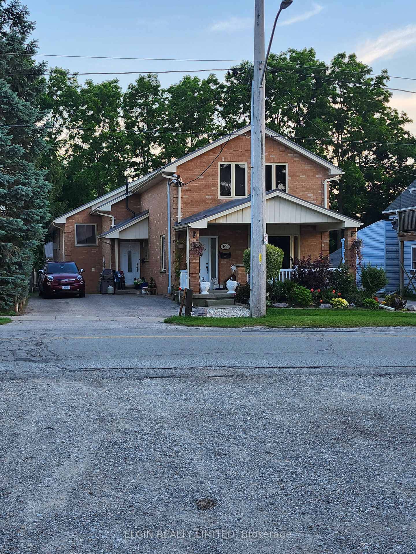 Rare 7 Unit Investment Opportunity in Prime St.